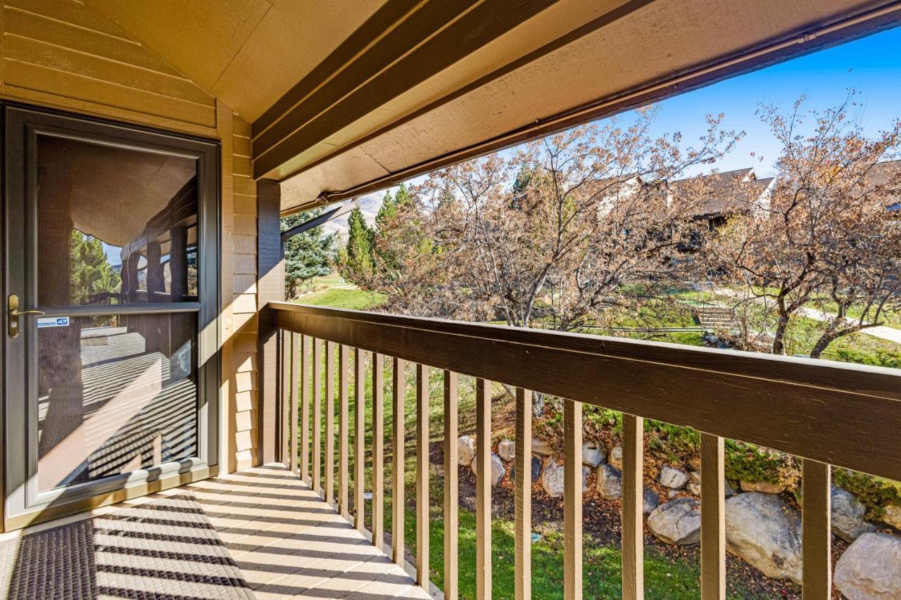 Wolf Lodge 510 Eden Экстерьер фото